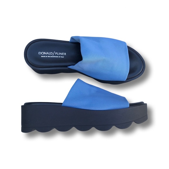 Donald/Pliner slides - Picture 1 of 2